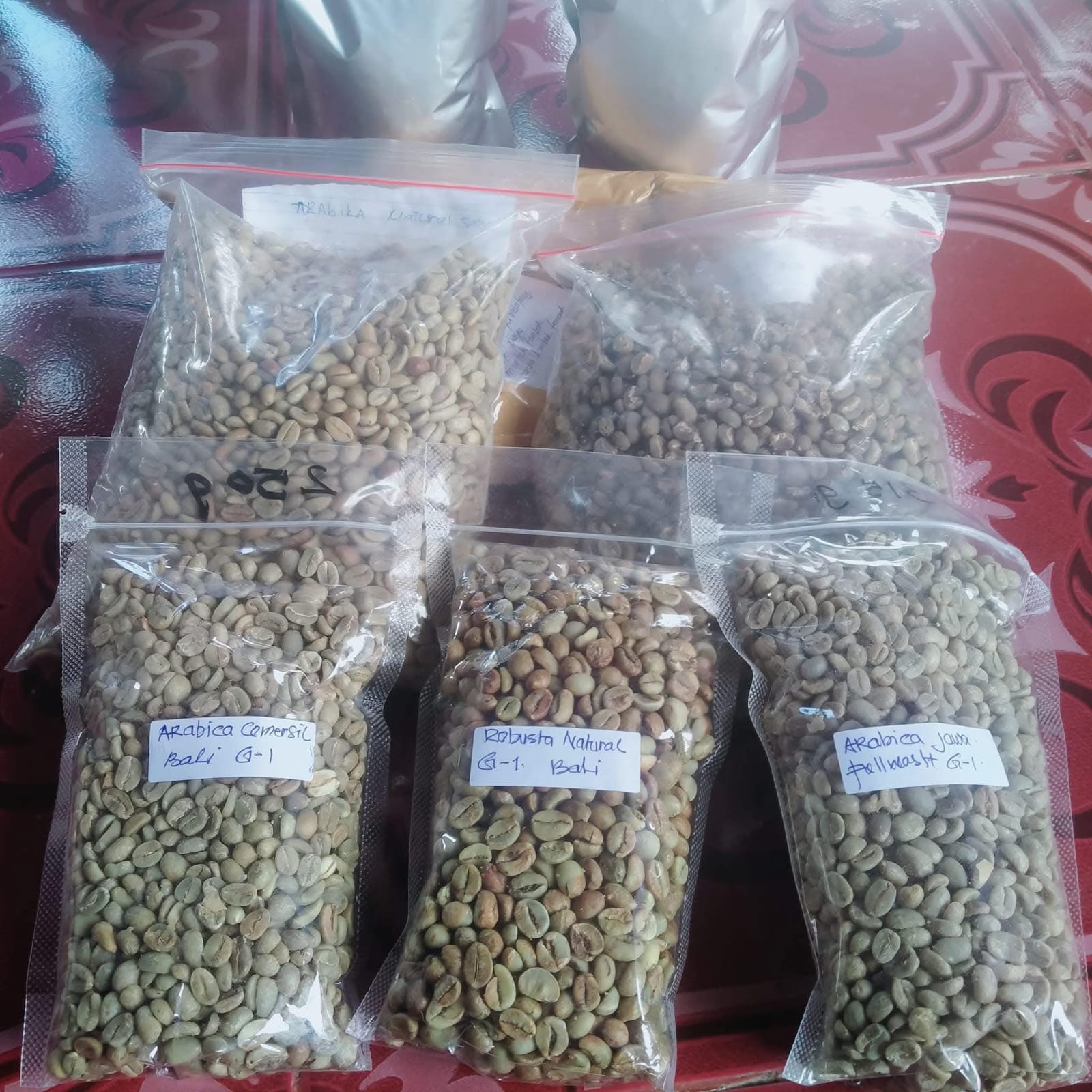 Different coffee varieties